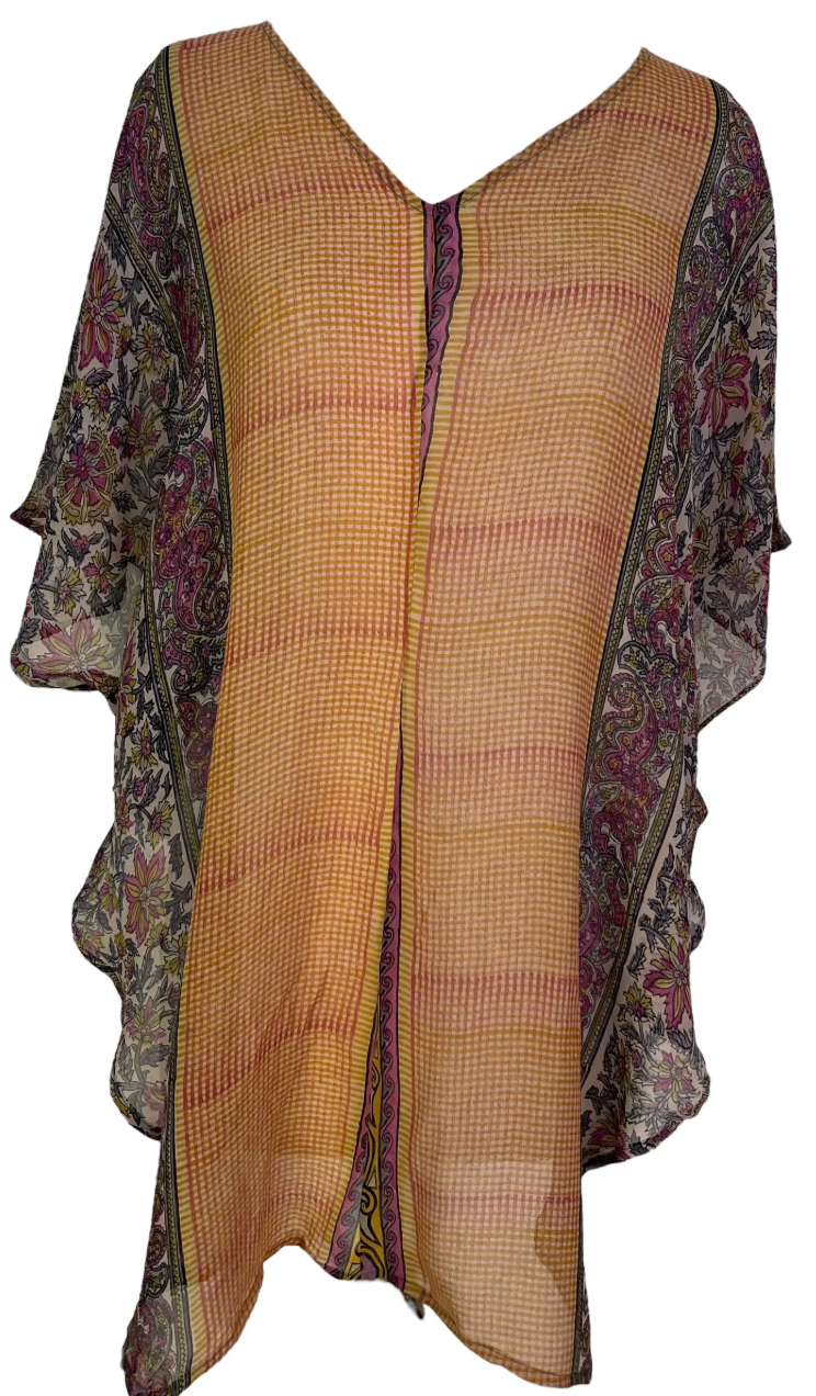 Woman's patterned kaftan, screenshot from August 10, 2025.