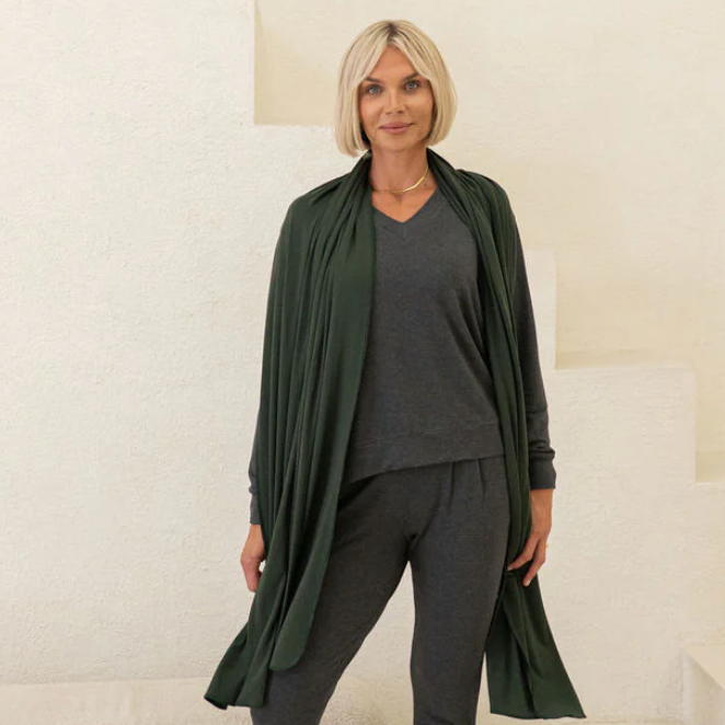 Encircled - The Jetsetter Wrap