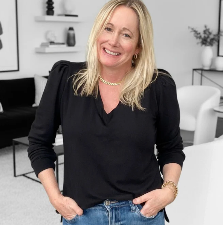 DOTTY V-Neck Black Sassy Sweatshirt