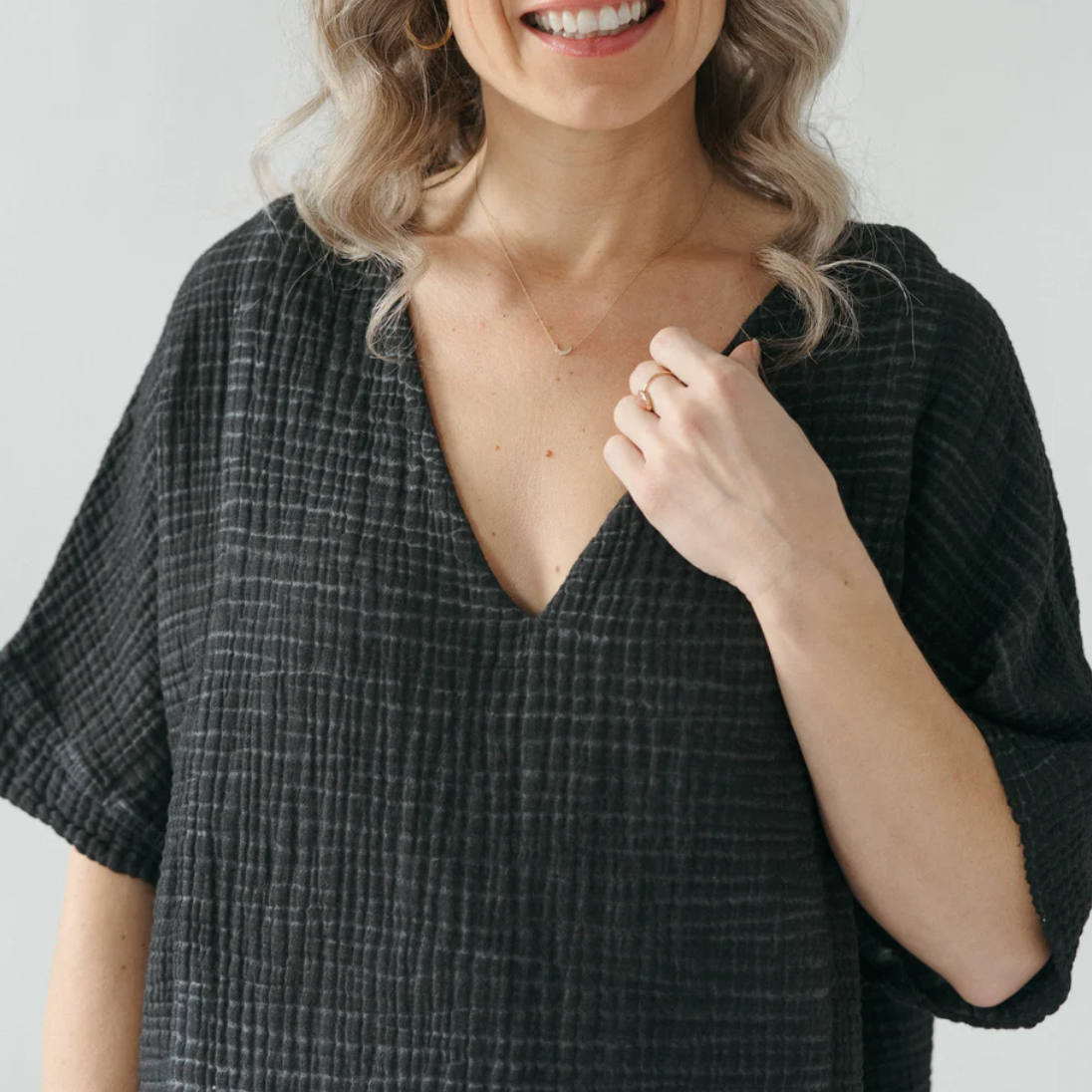 Pokoloko - Turkish Cotton Crinkle V-Neck Top