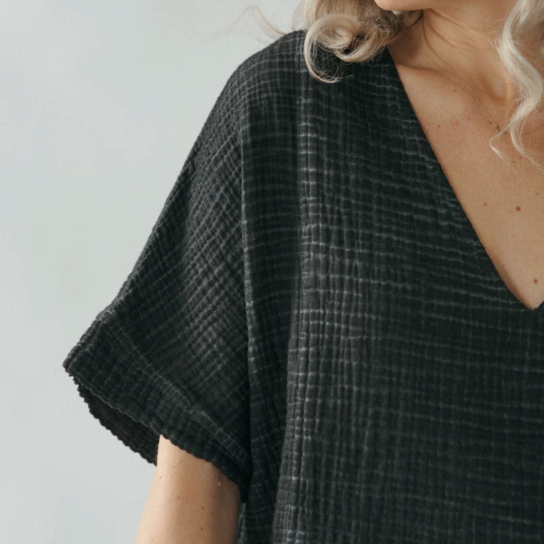 Pokoloko - Turkish Cotton Crinkle V-Neck Top