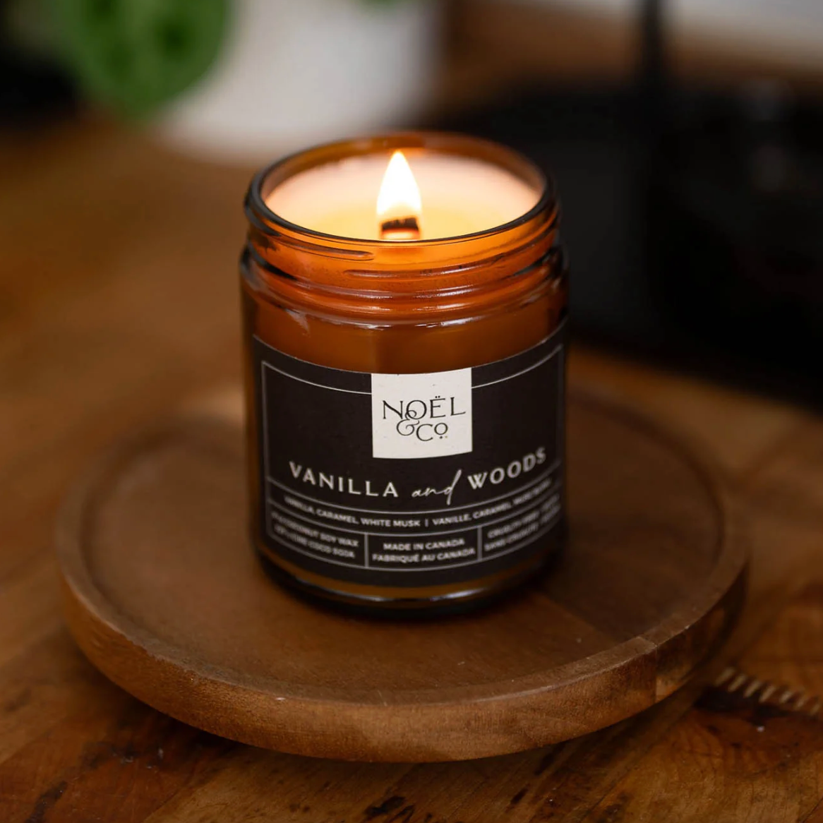 NOËL & CO Vanilla + Woods 8oz Candle